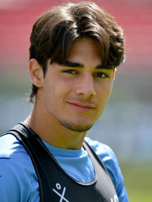 Soccer Player Haircuts for Straight Hair