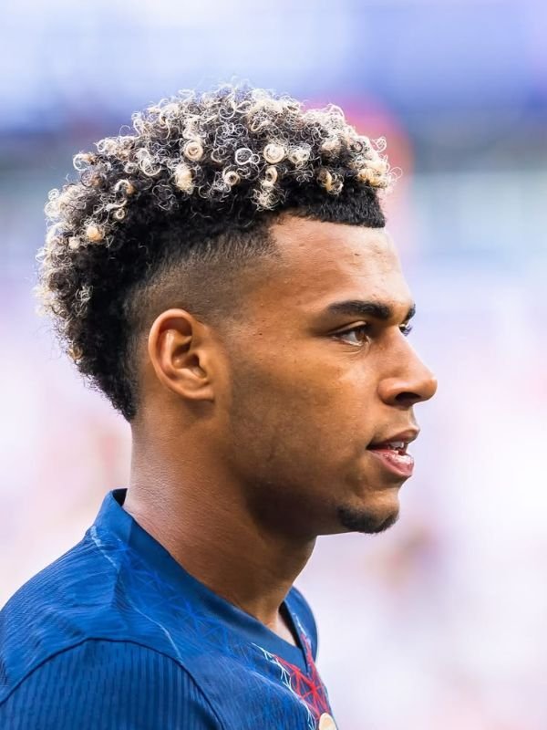 Weston McKennie – Kinky Curls with Faded Sides